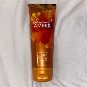 BATH AND BODY WORKS LOTION